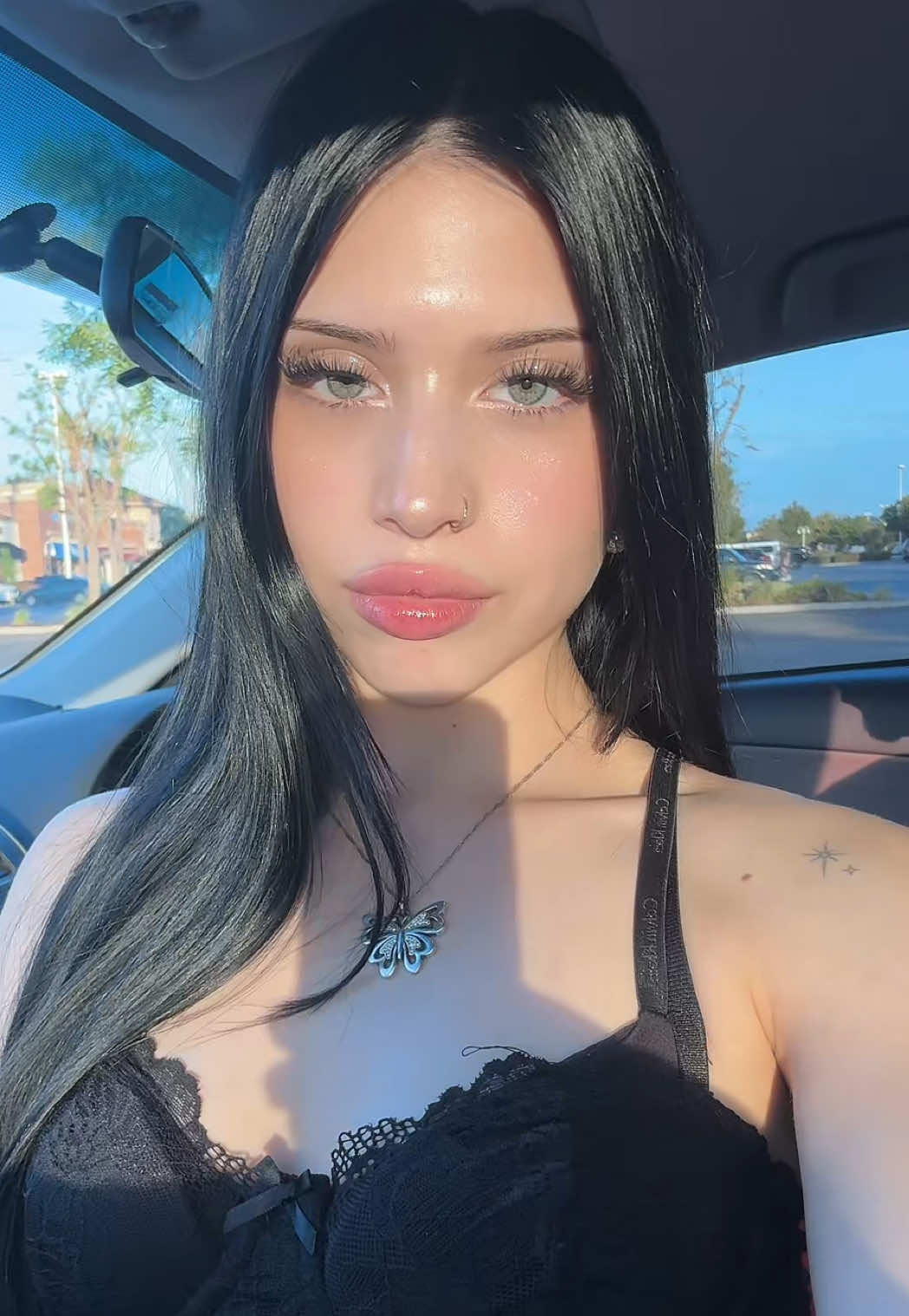 @thatsvaleriaa