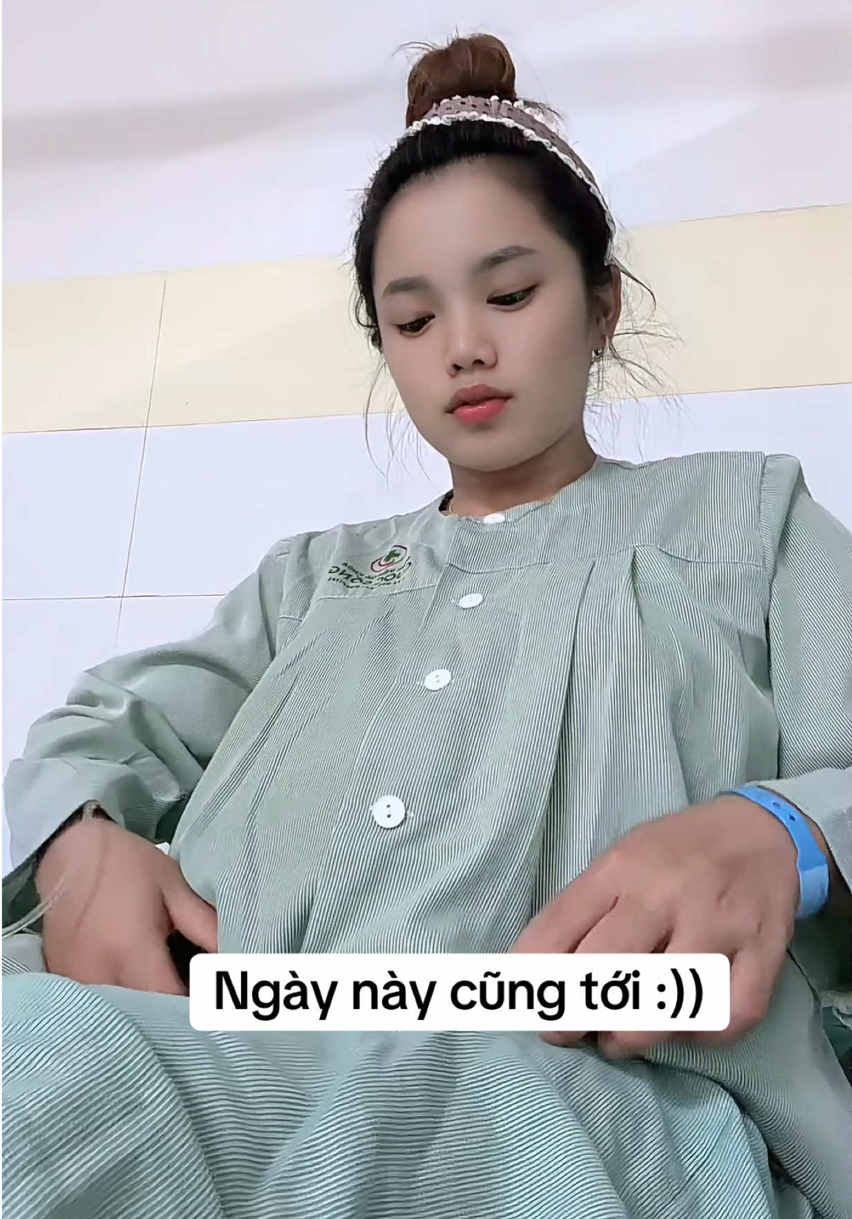 @Hoàng Yến 🌹