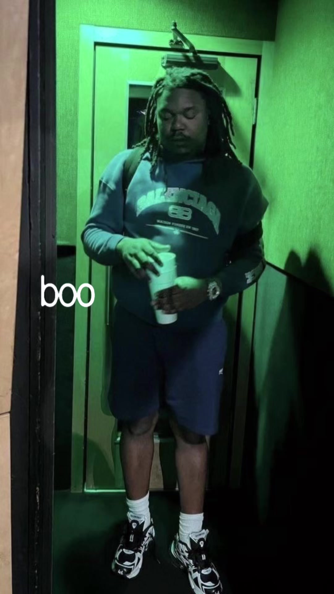 @￼