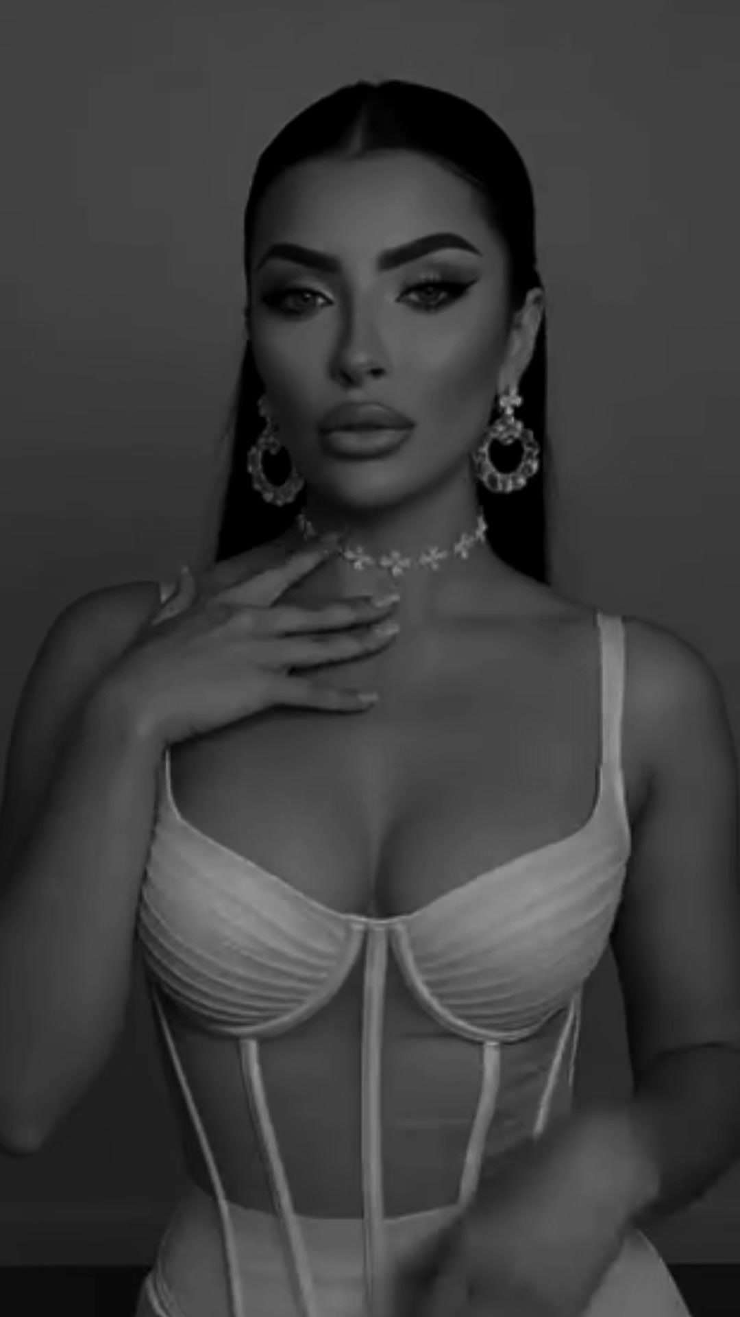 @ValeriaPanther