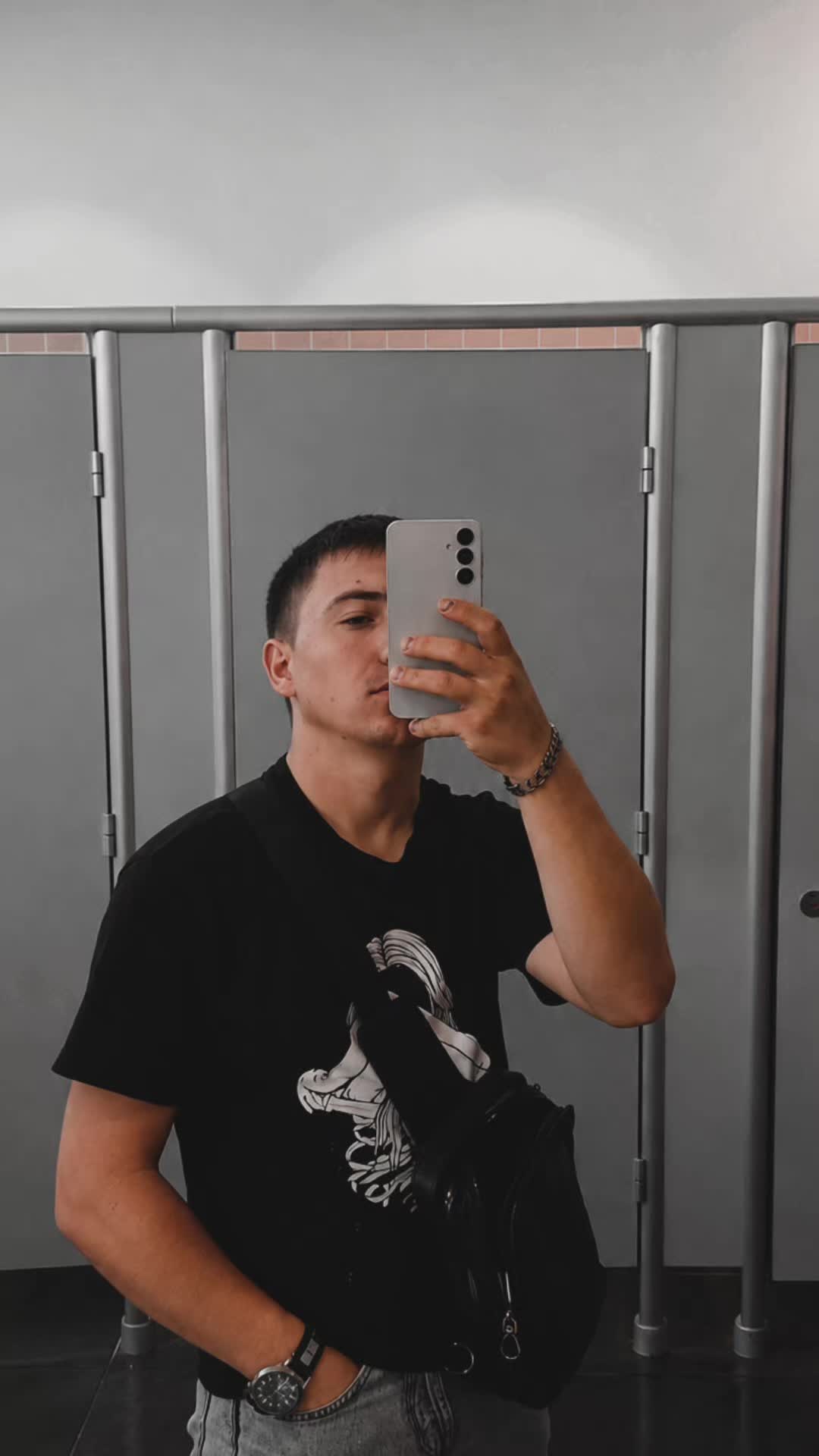 @CryNow