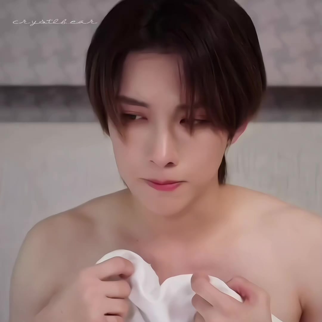 @crystlbear