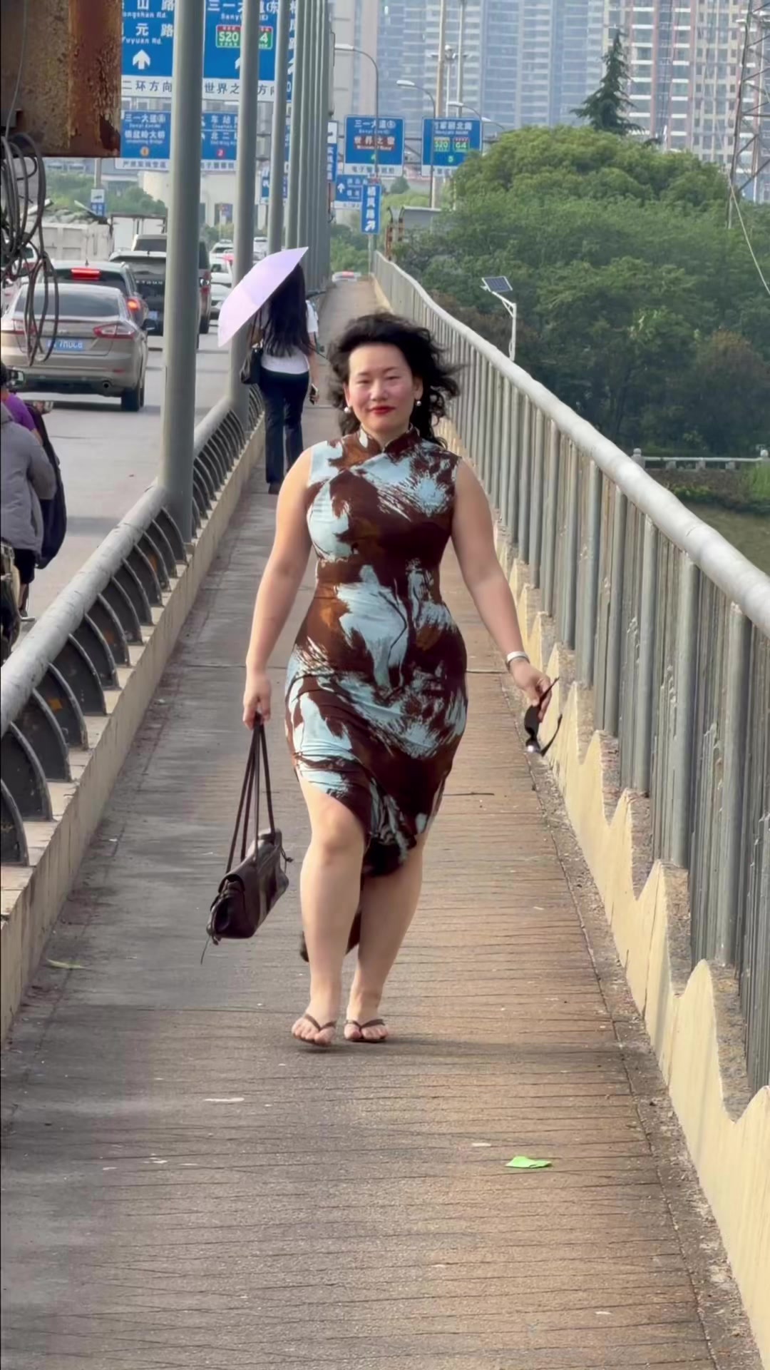 @陈静伊