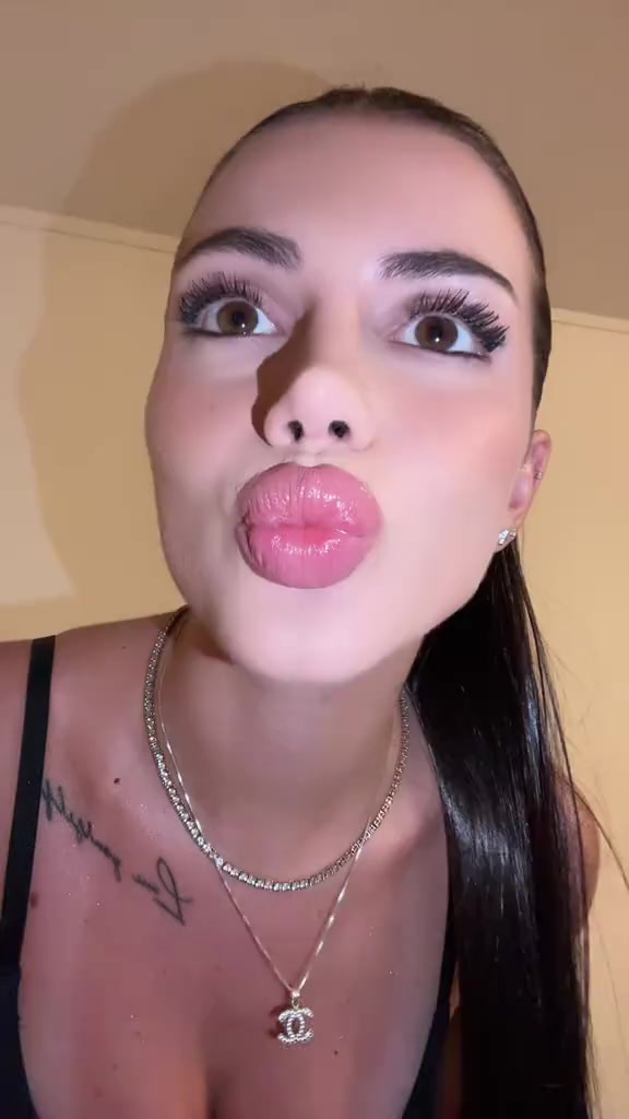 @😻
