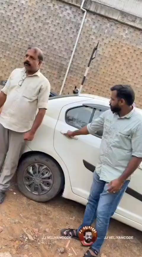@കൊമ്പൻ