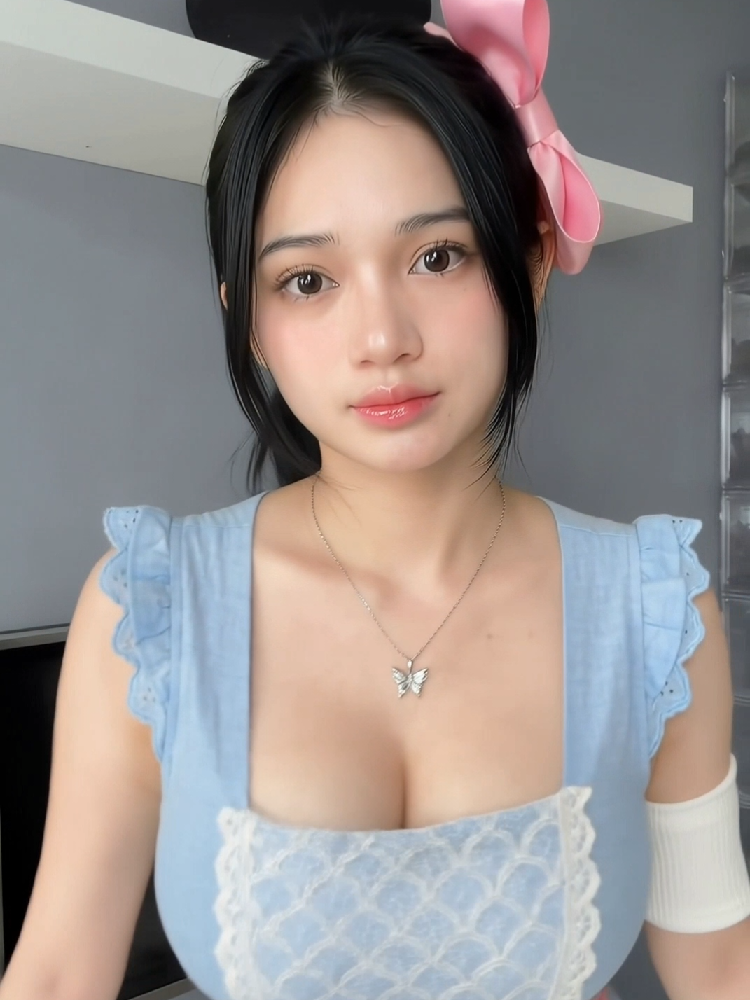@flora0ne