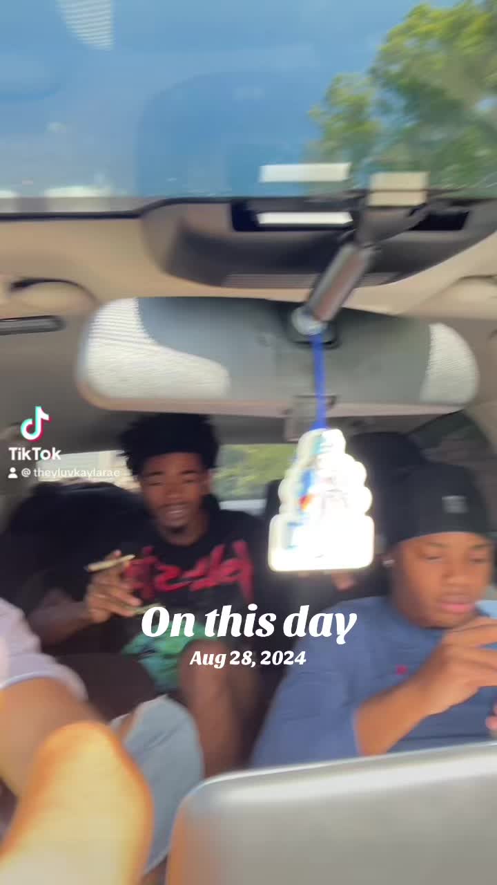 @thisissecretlykk