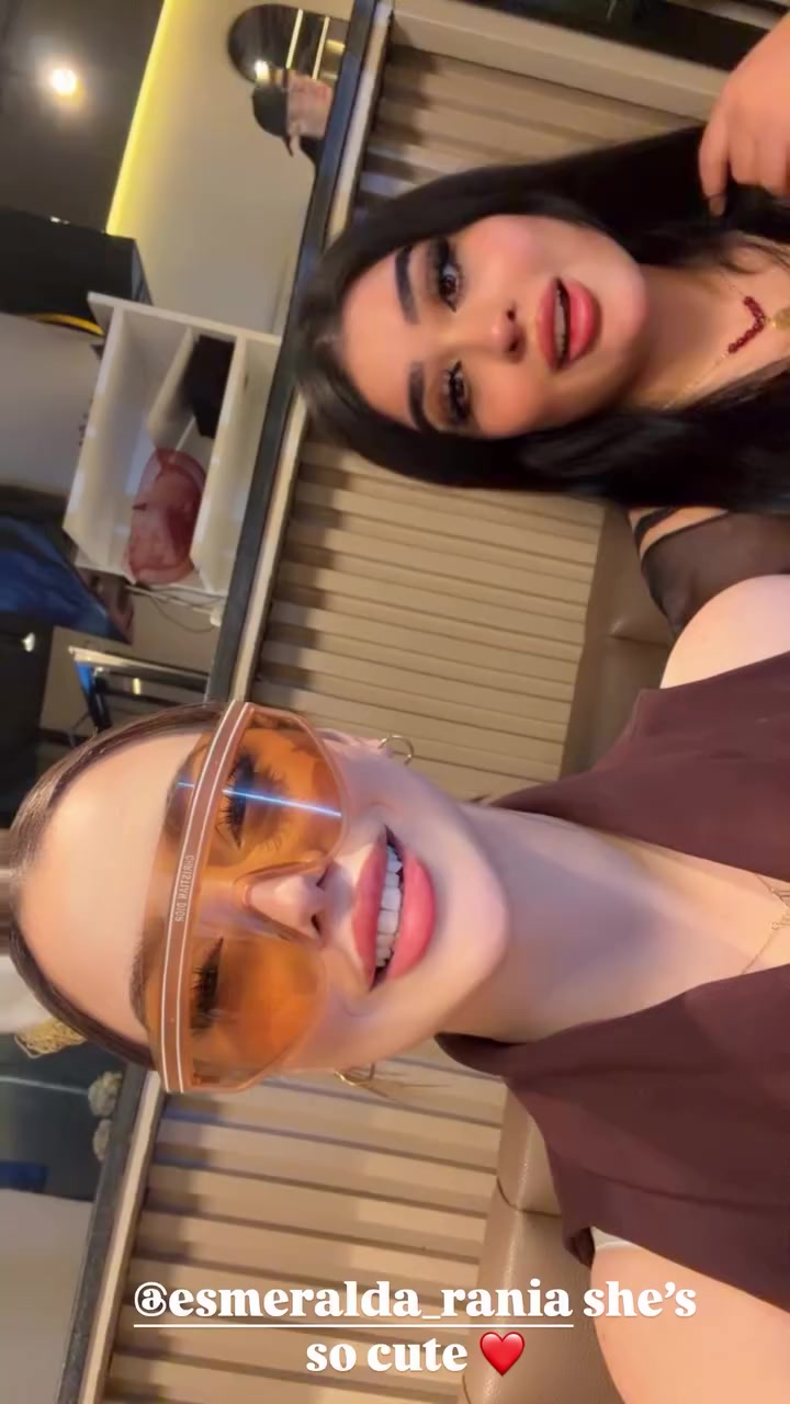 @Lovely mely fans