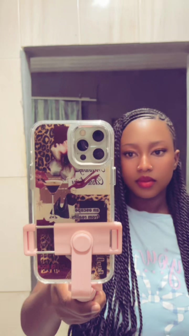 @Pretty_Baddie