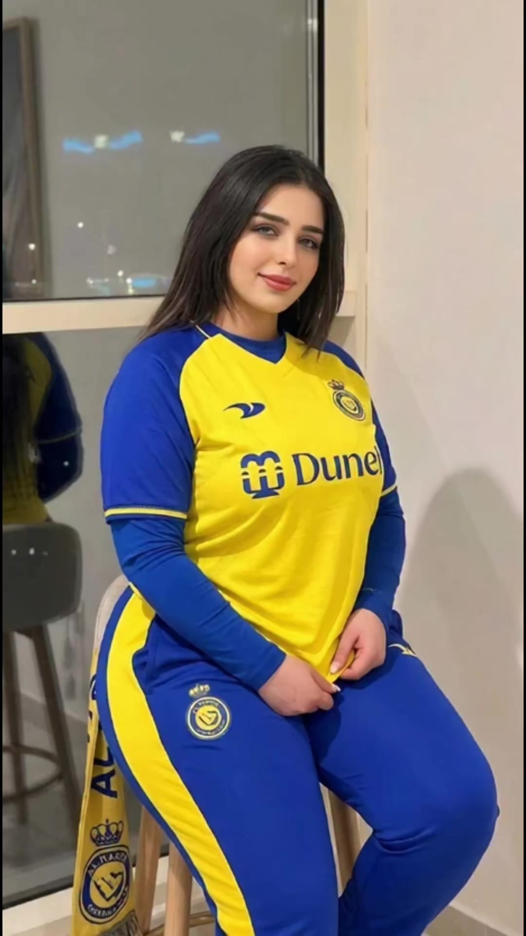 @من جهات اتصالك