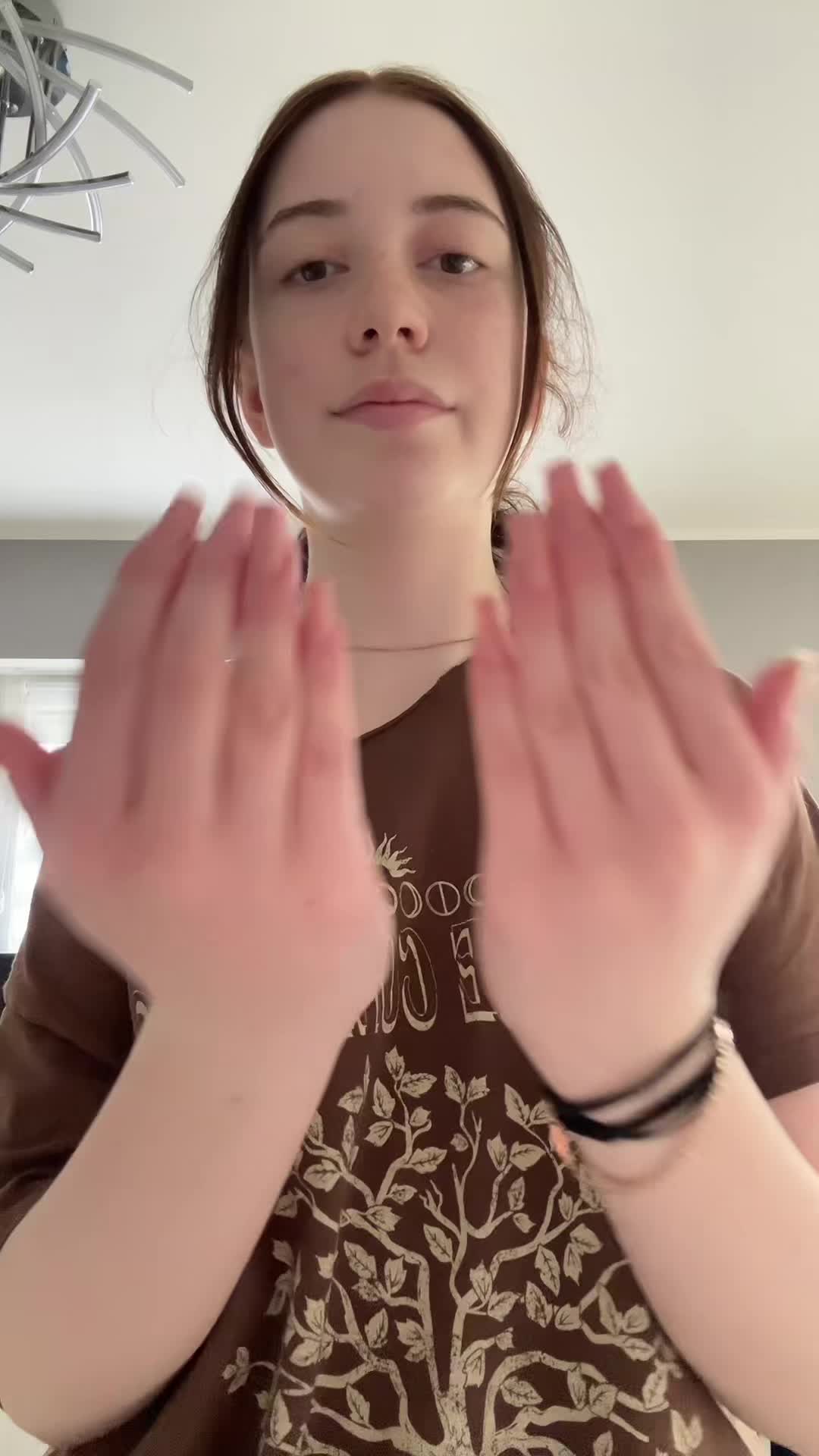 @𝓜ꨄ︎