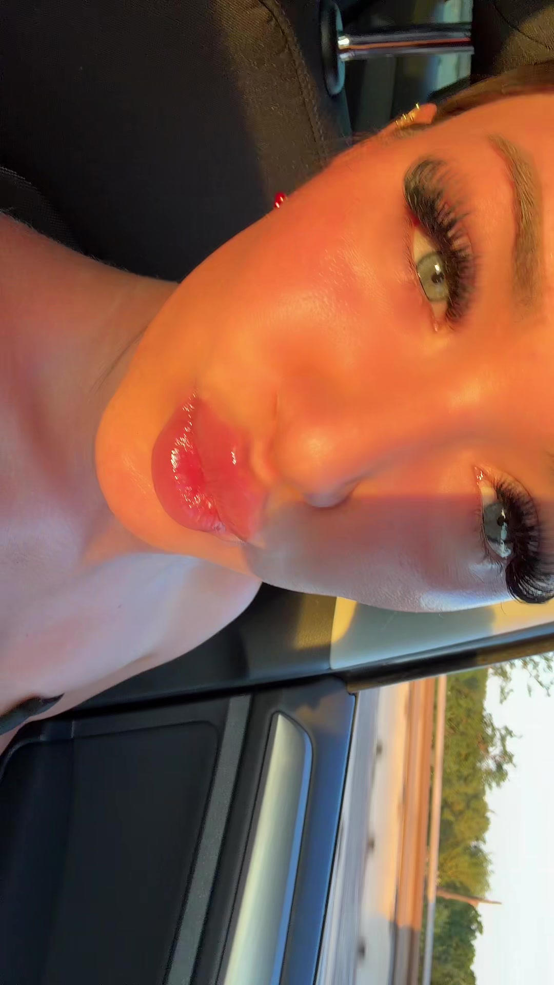 @livalyena