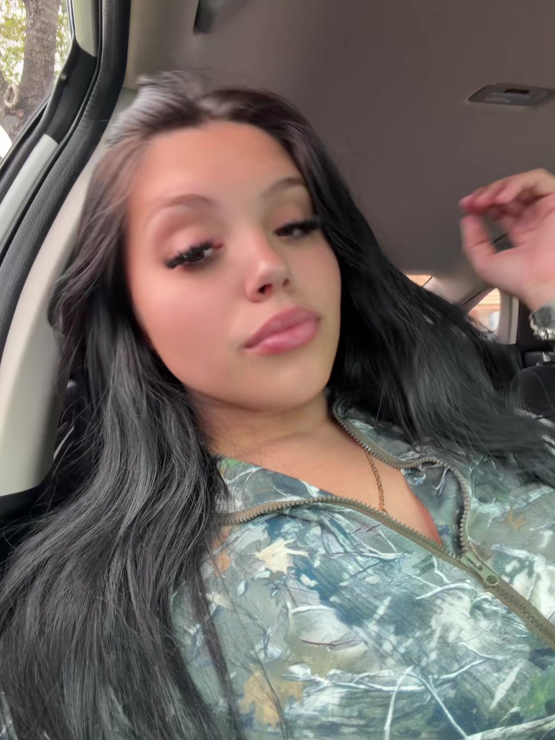 @Stephanie🖤
