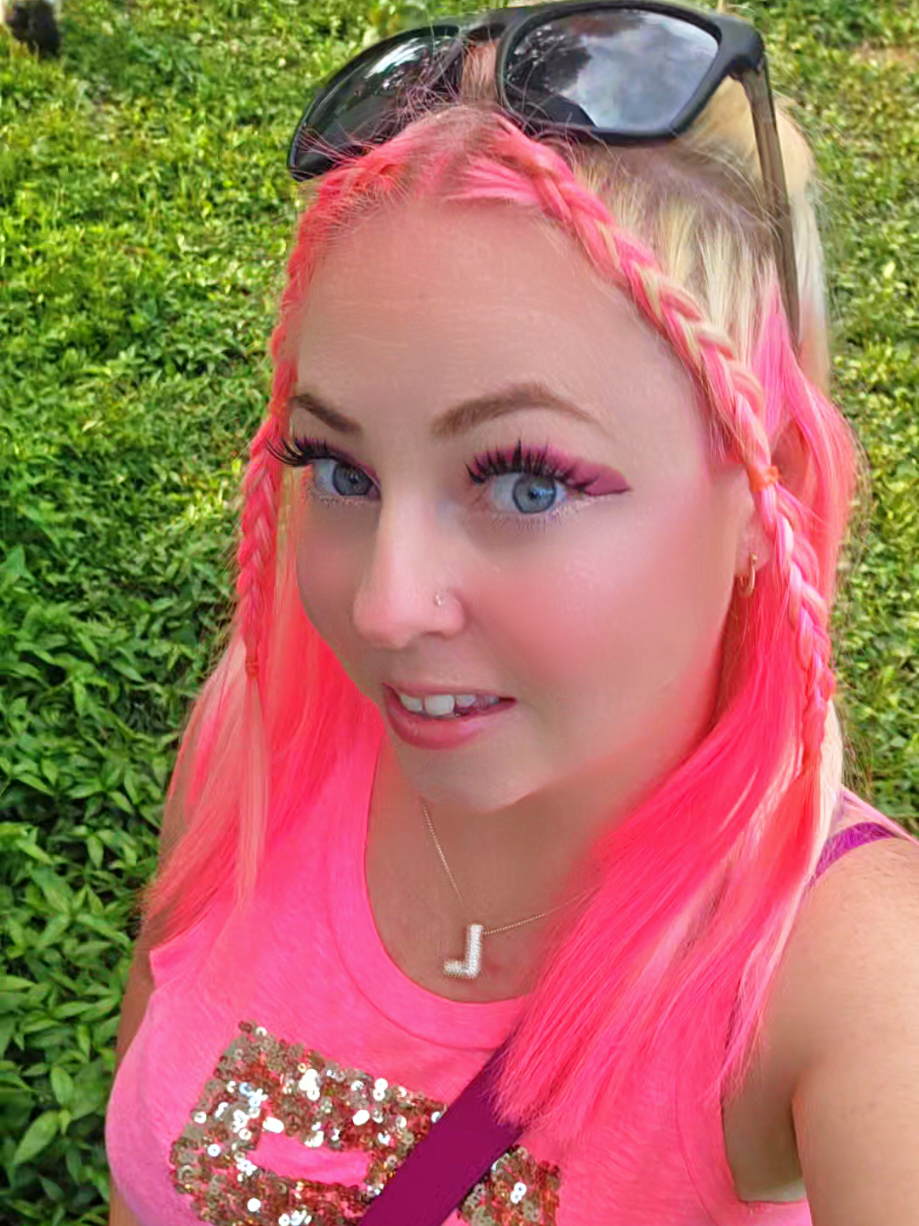 @💫🦋⭐leahpunkypinkgirl⭐🦋💫