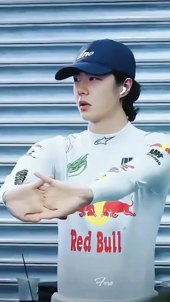 @𝑭𝒆𝒓𝒏❤︎︎王一博•𝒀𝑰𝑩𝑶 𝟖𝟓💚