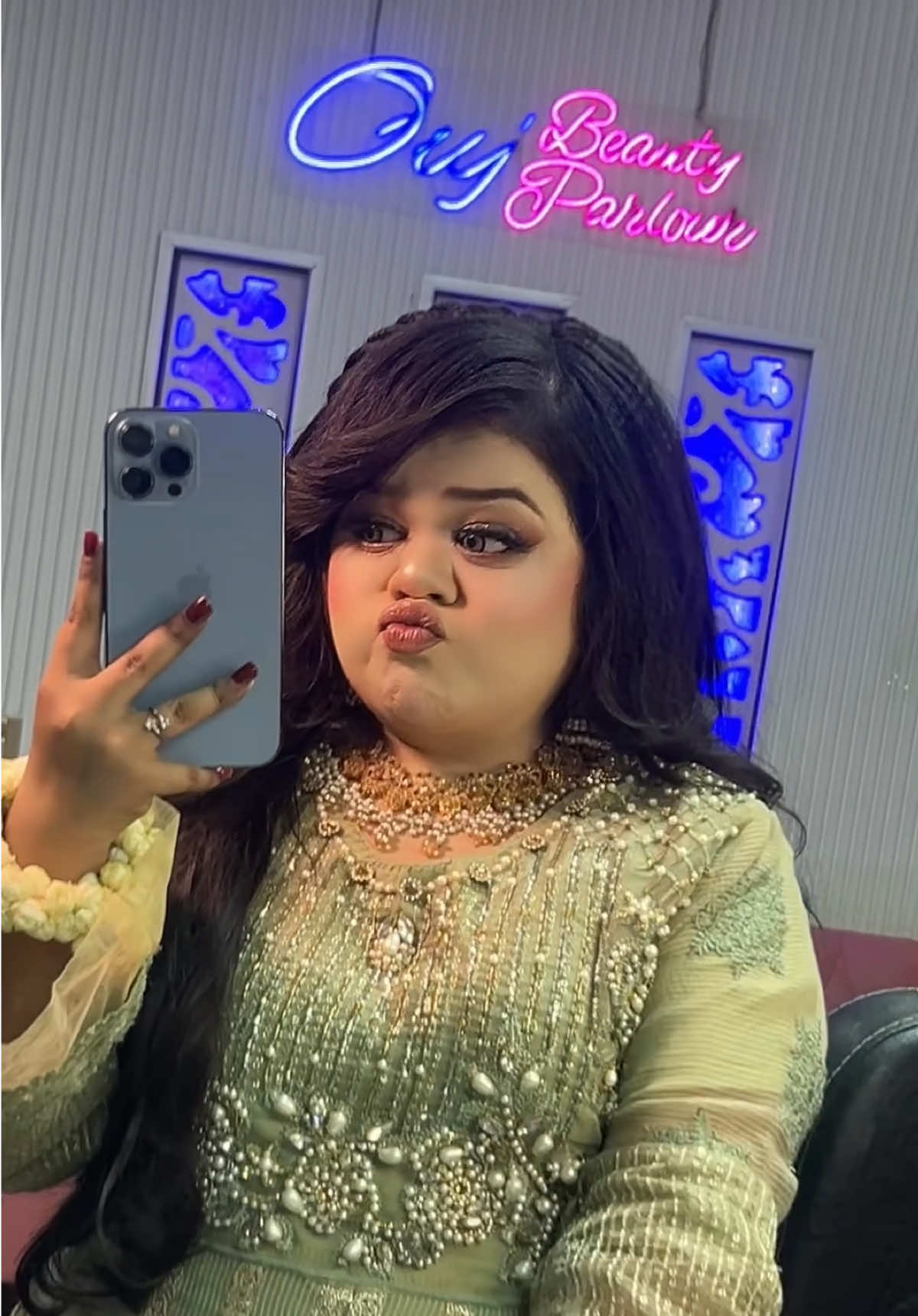 @oujbeautyparlour
