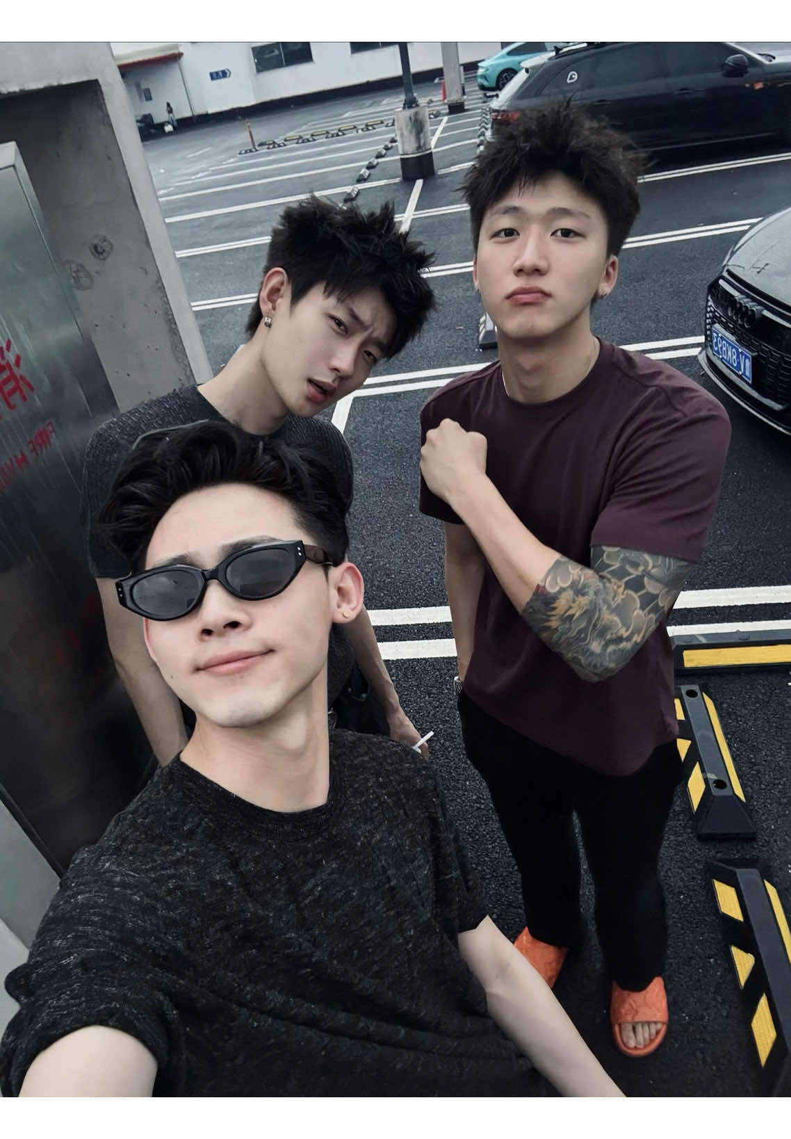 @Ly🌥️