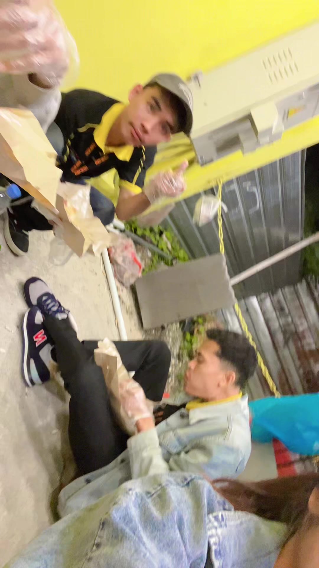 @Ayusptry_