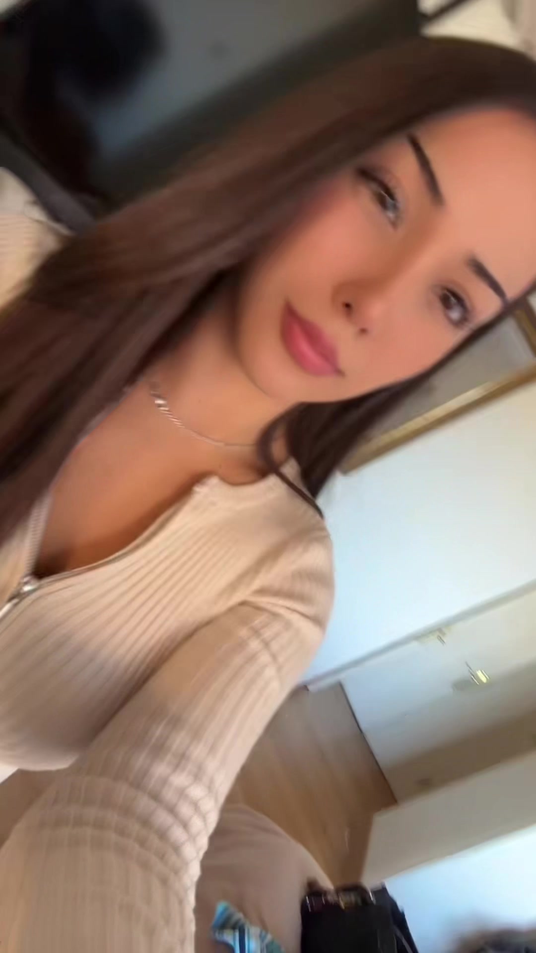 @luzwuajajaksjakdjakka