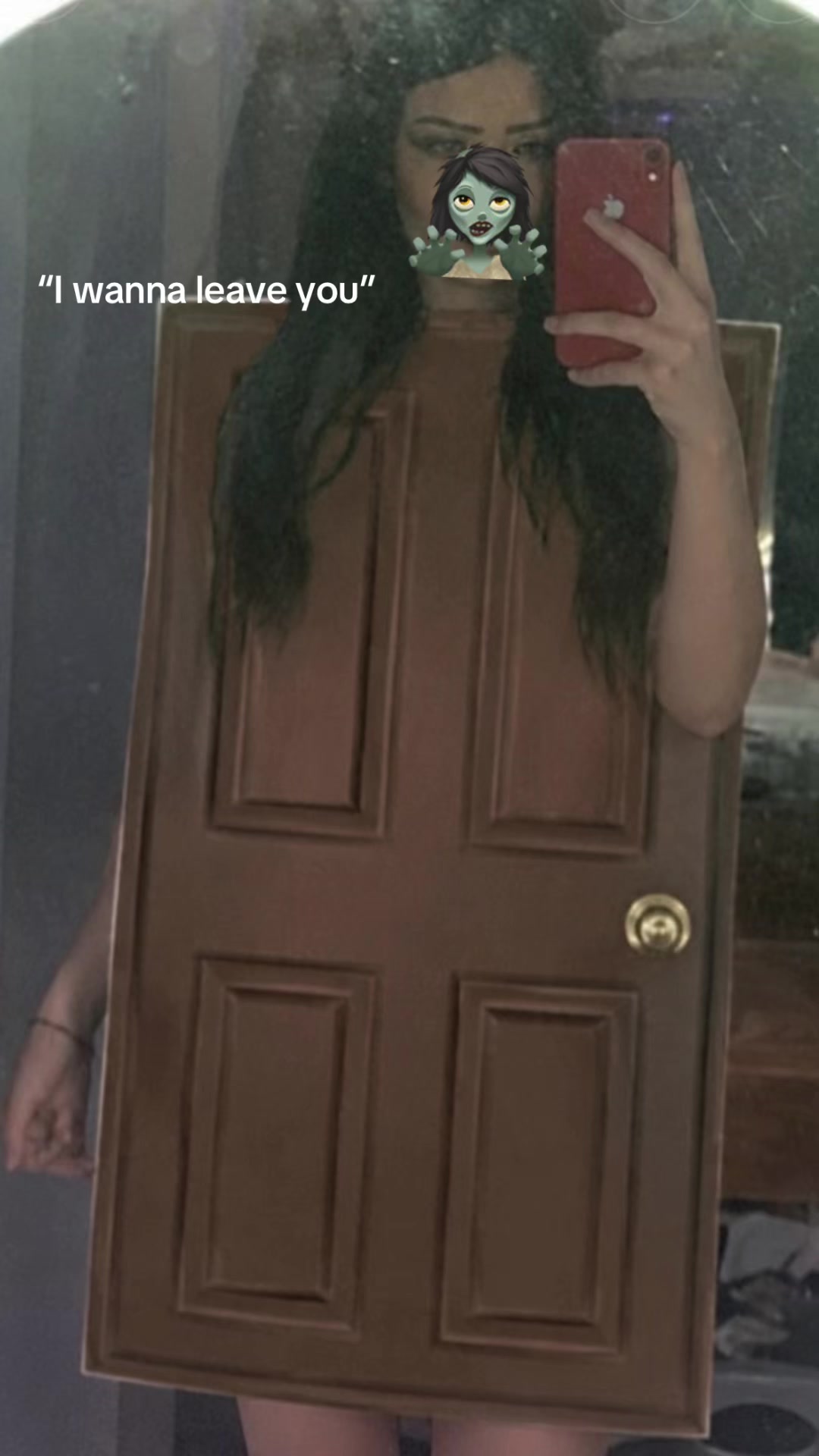 @𝓜🧟&zwj;♀️