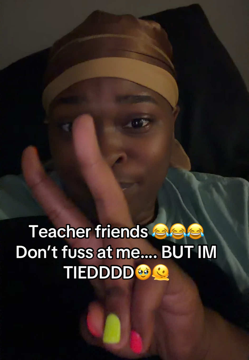 @Mrs. Hood&bull;TEACHER🍎