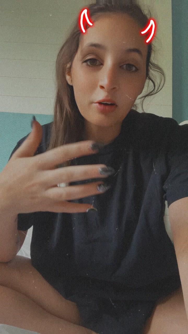 @Lil shadow 🥀🖤💋🖕🏻