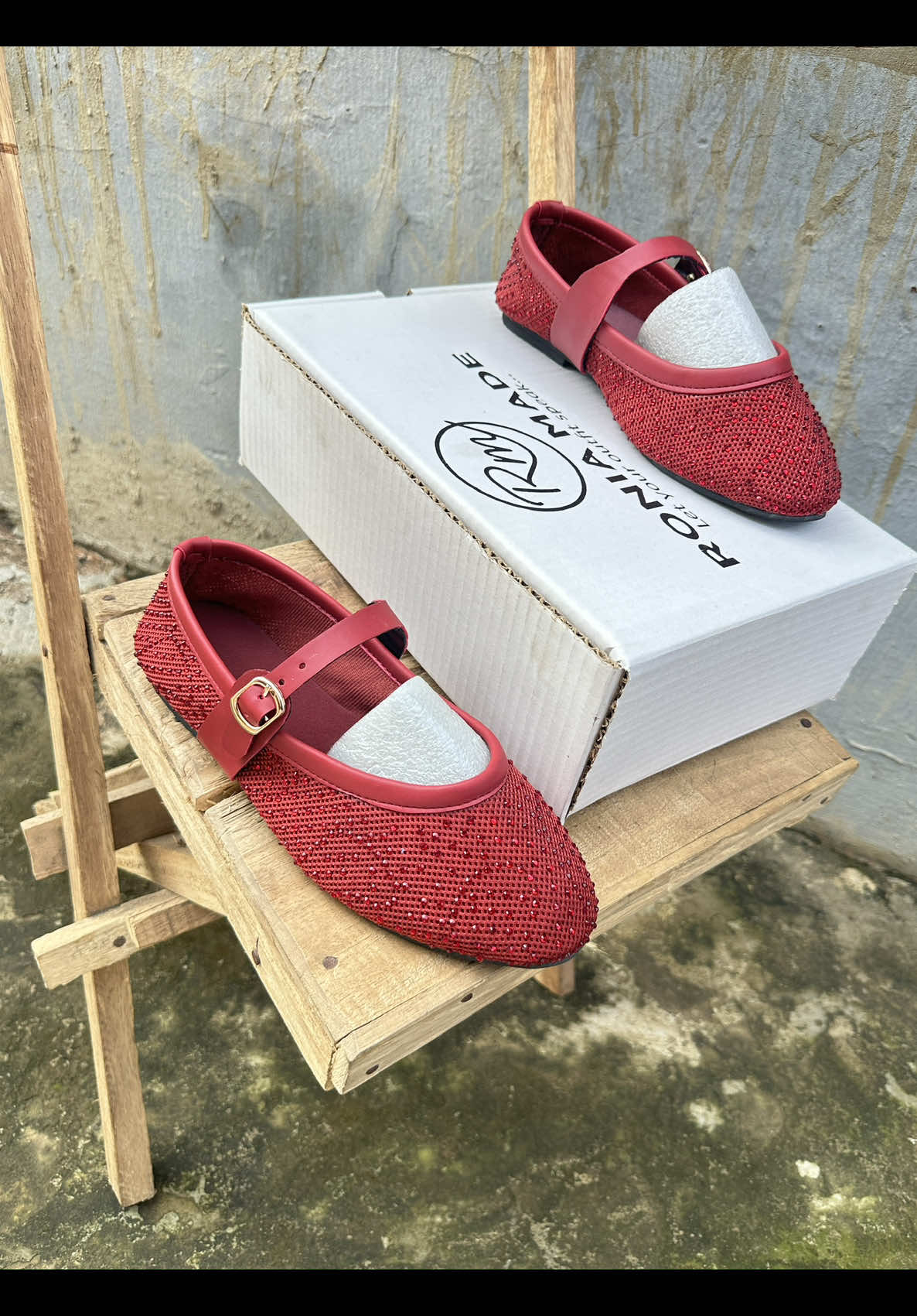 @UNIQUE HANDMADE SHOE AND BAGS