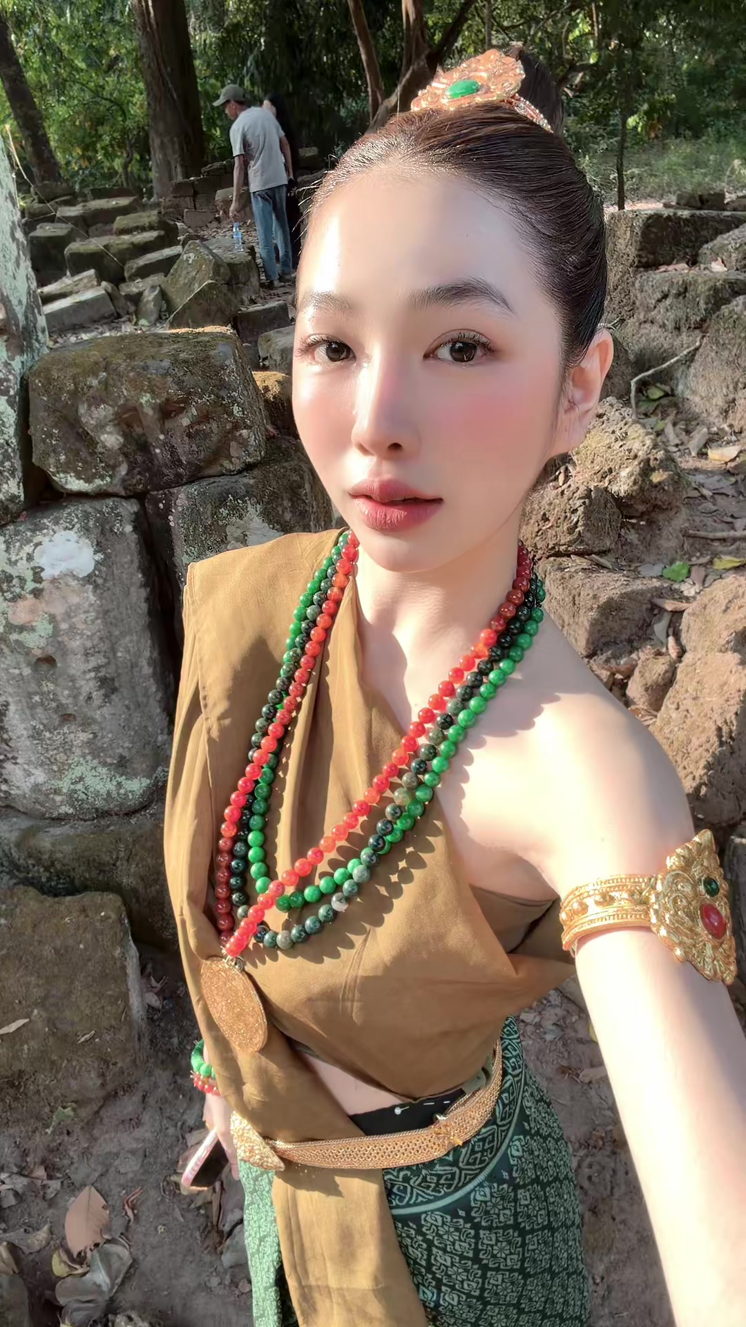 @AH JU