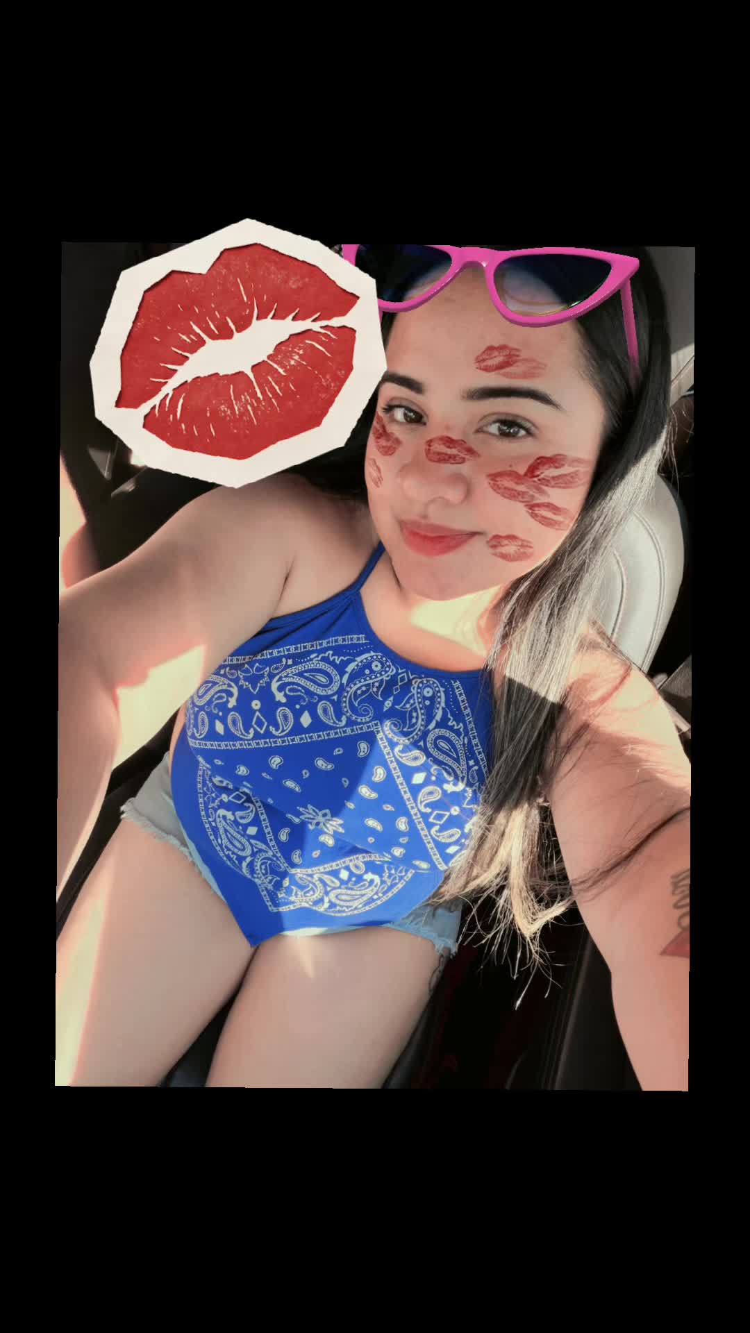 @karly_castro🏝️