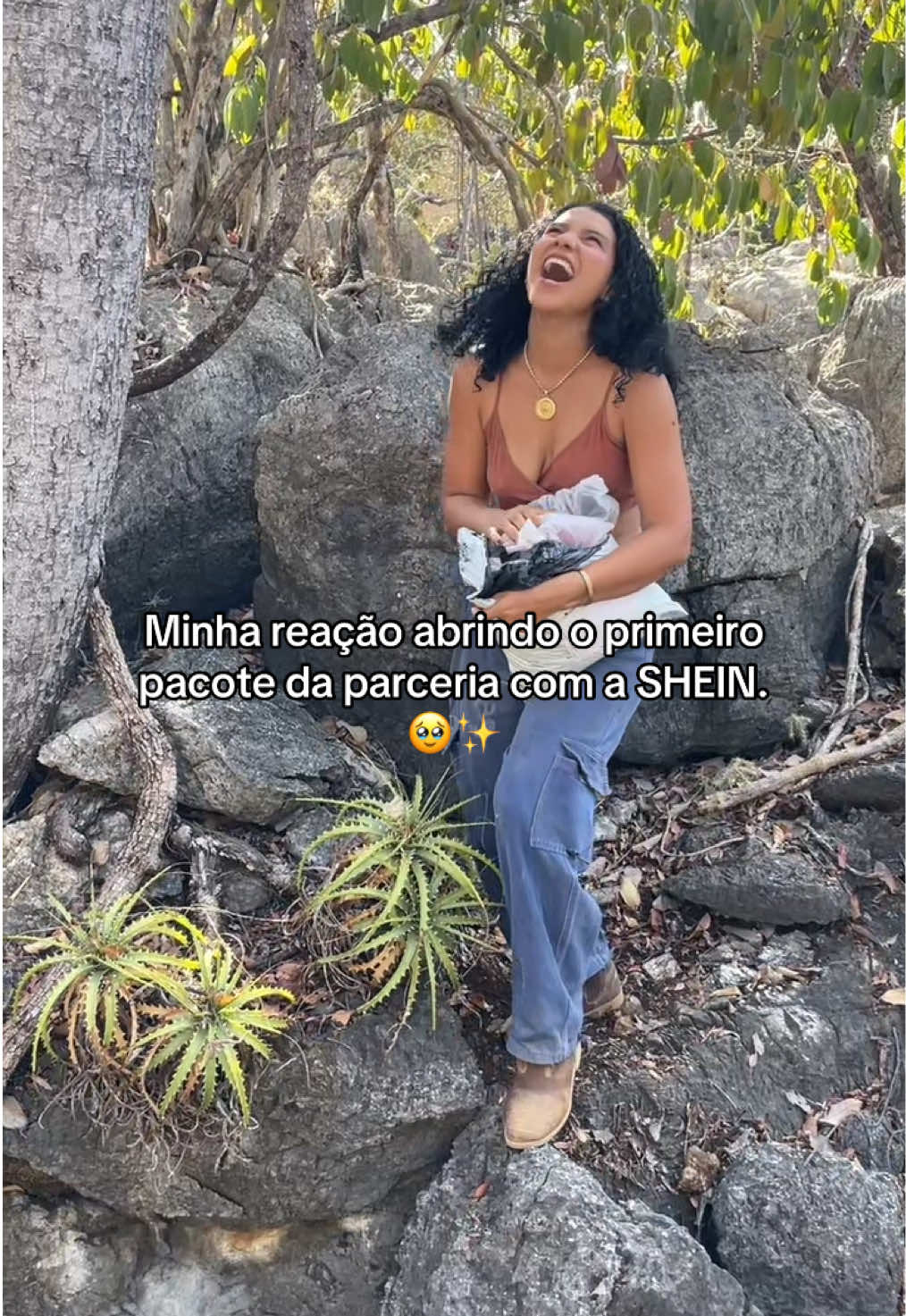 @monicadejatoba