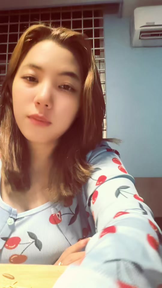 @Lily