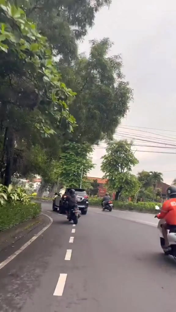 @watiwatini
