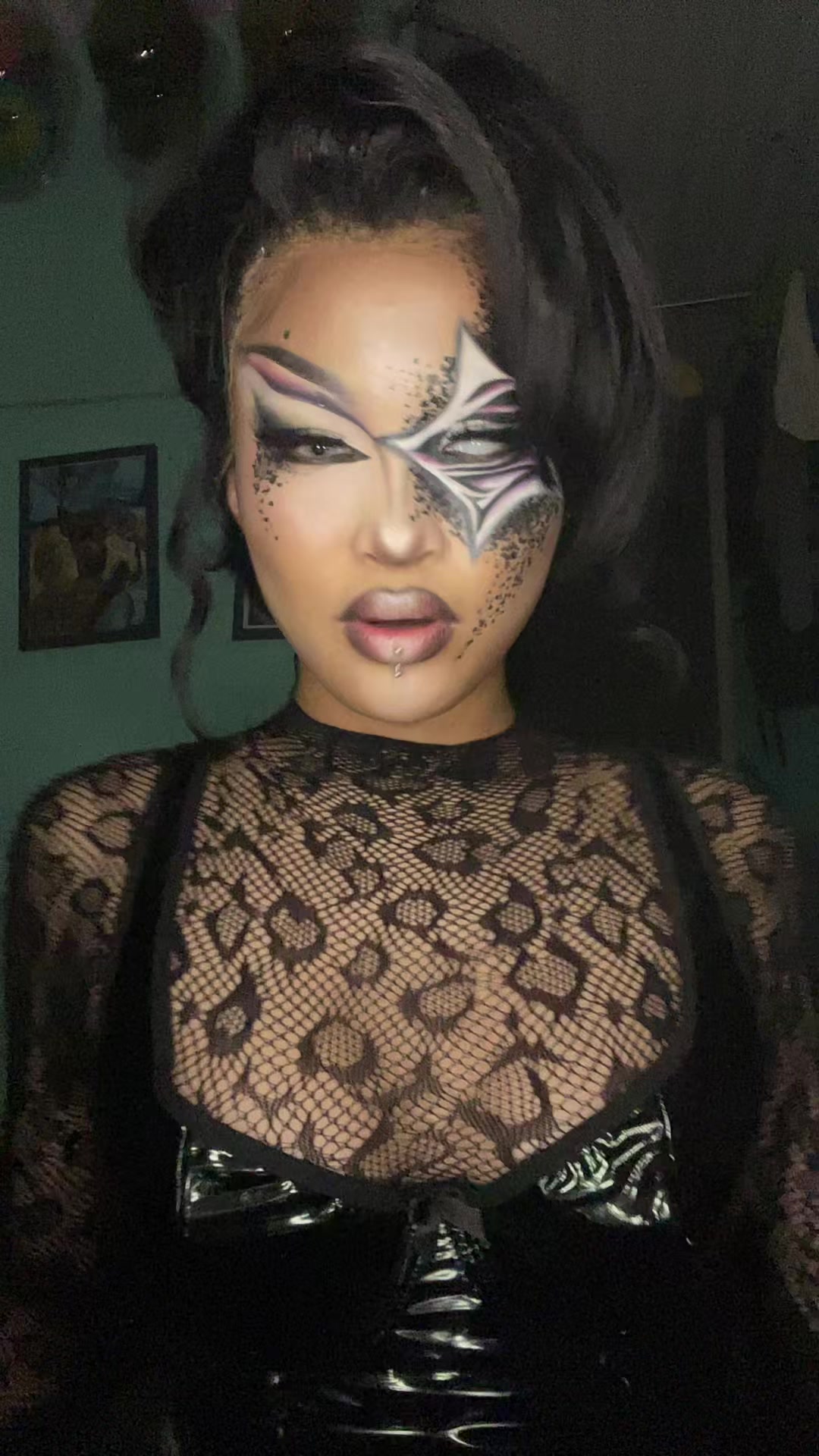@&bull;𝕱𝖎𝖋𝖎 𝕼𝖚𝖔𝖍&bull;