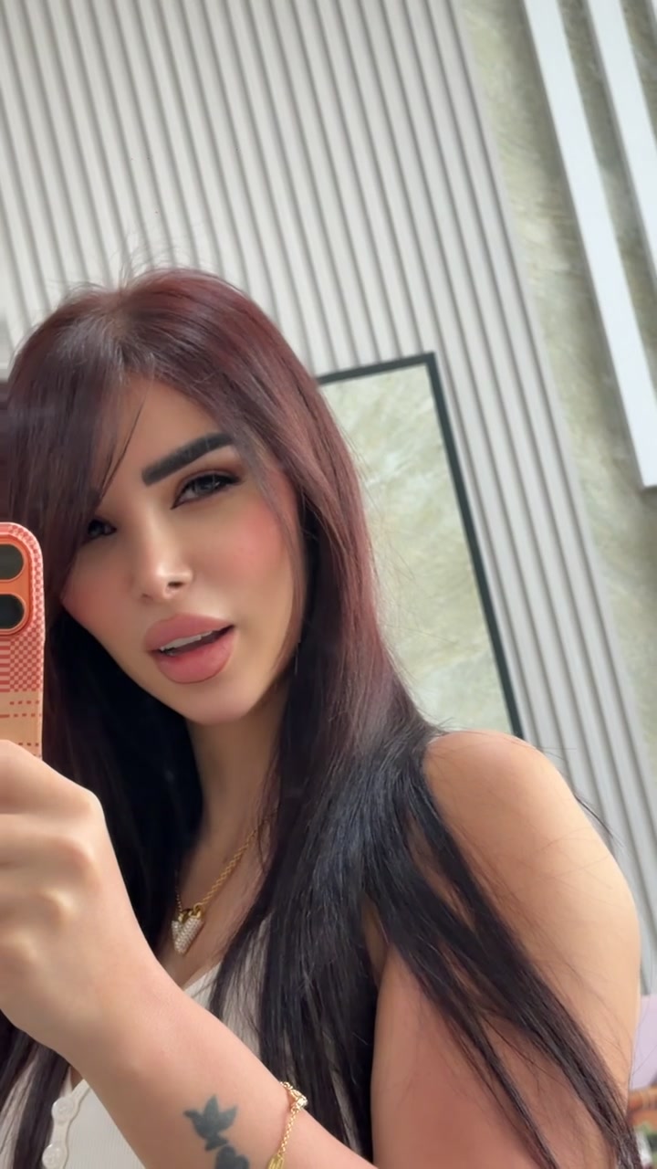 @Naya Zareq