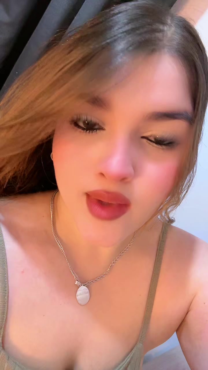 @María