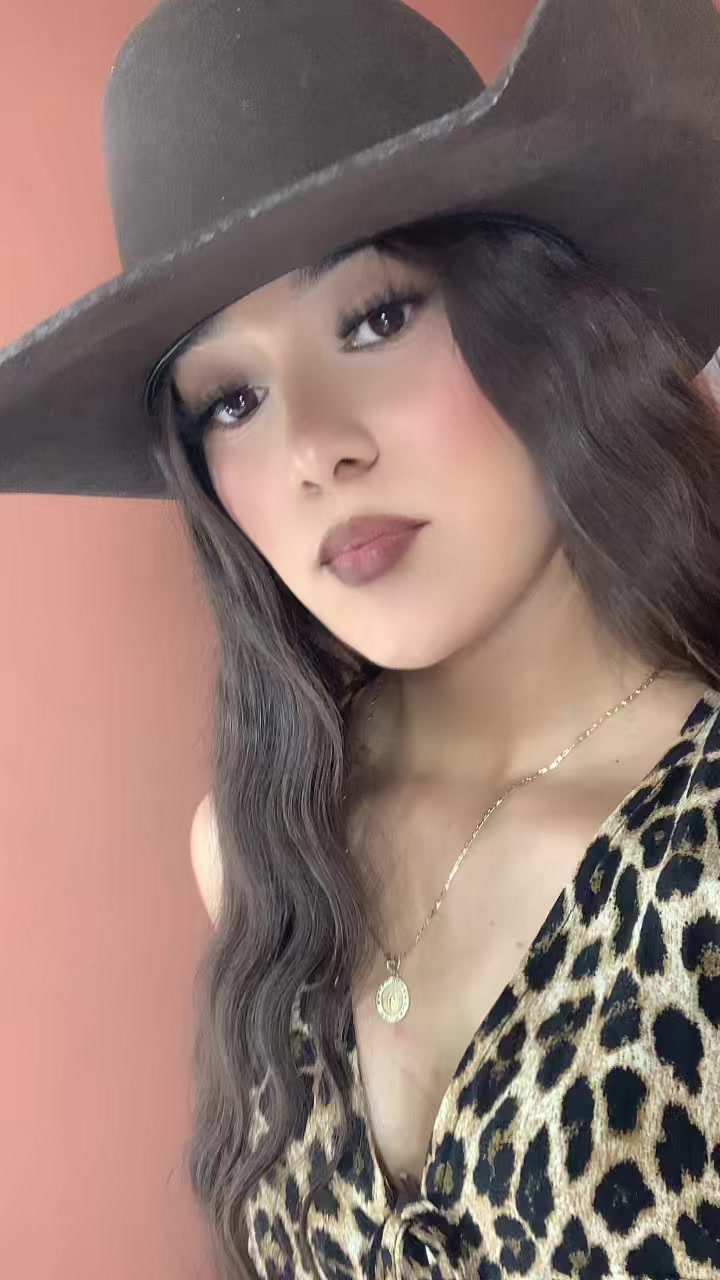 @Ari_Olvera💗