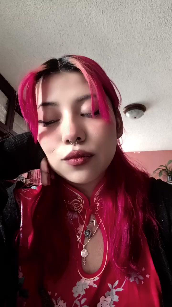 @Daniela_sempaii