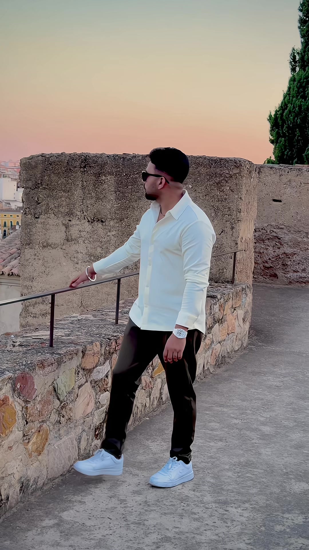 @Moingujjar0