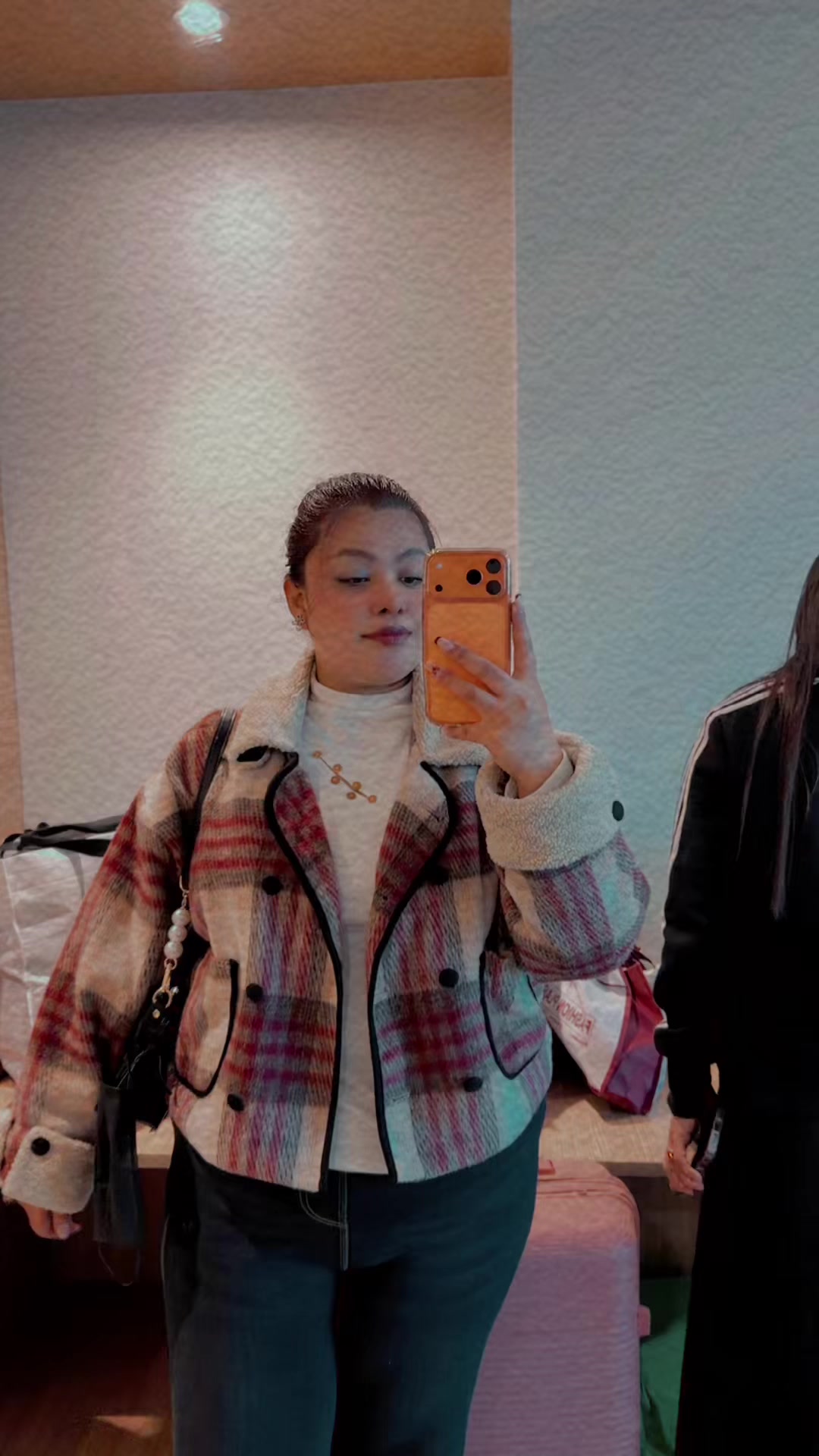 @cutiee_stranger