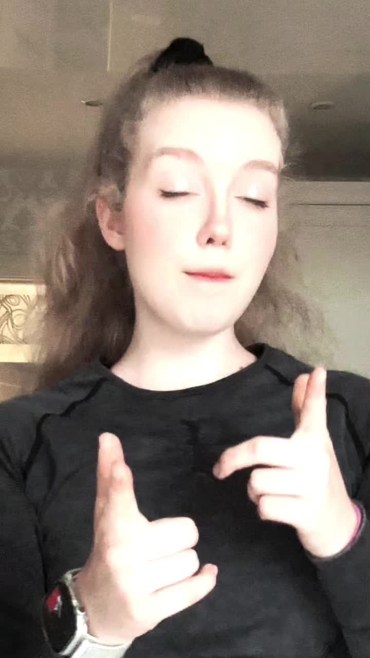 @Злата Кисс🐾