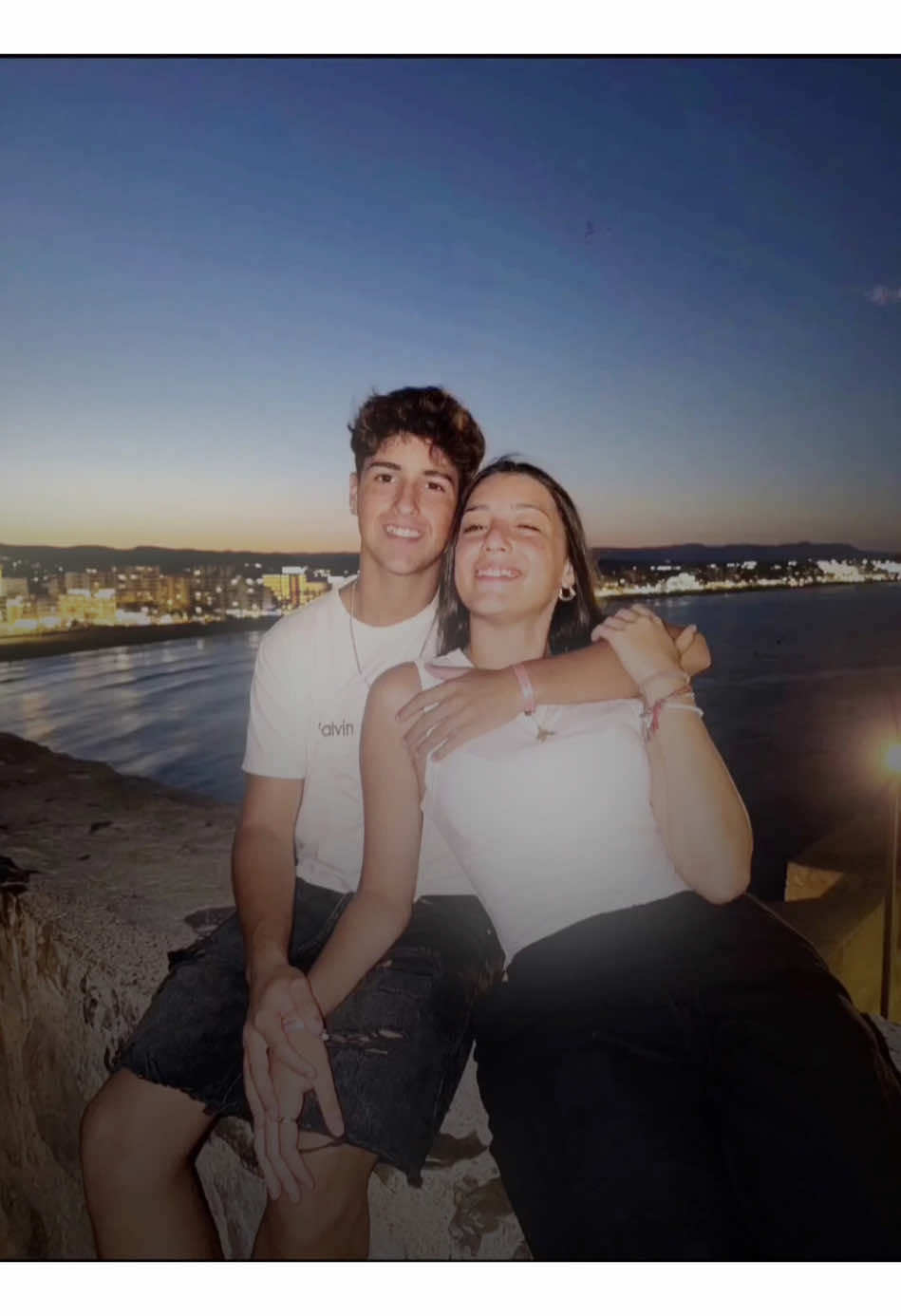 @𝓓𝓪𝓱𝓷𝓪  ♡
