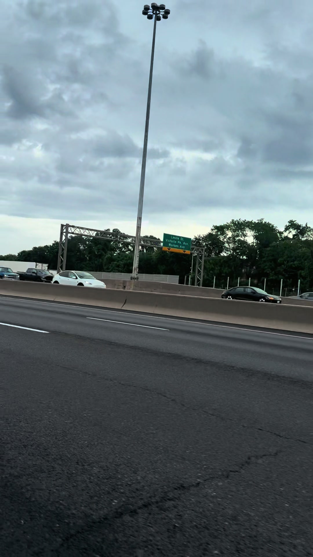 @ياسمين عتيق🍃🇨🇦