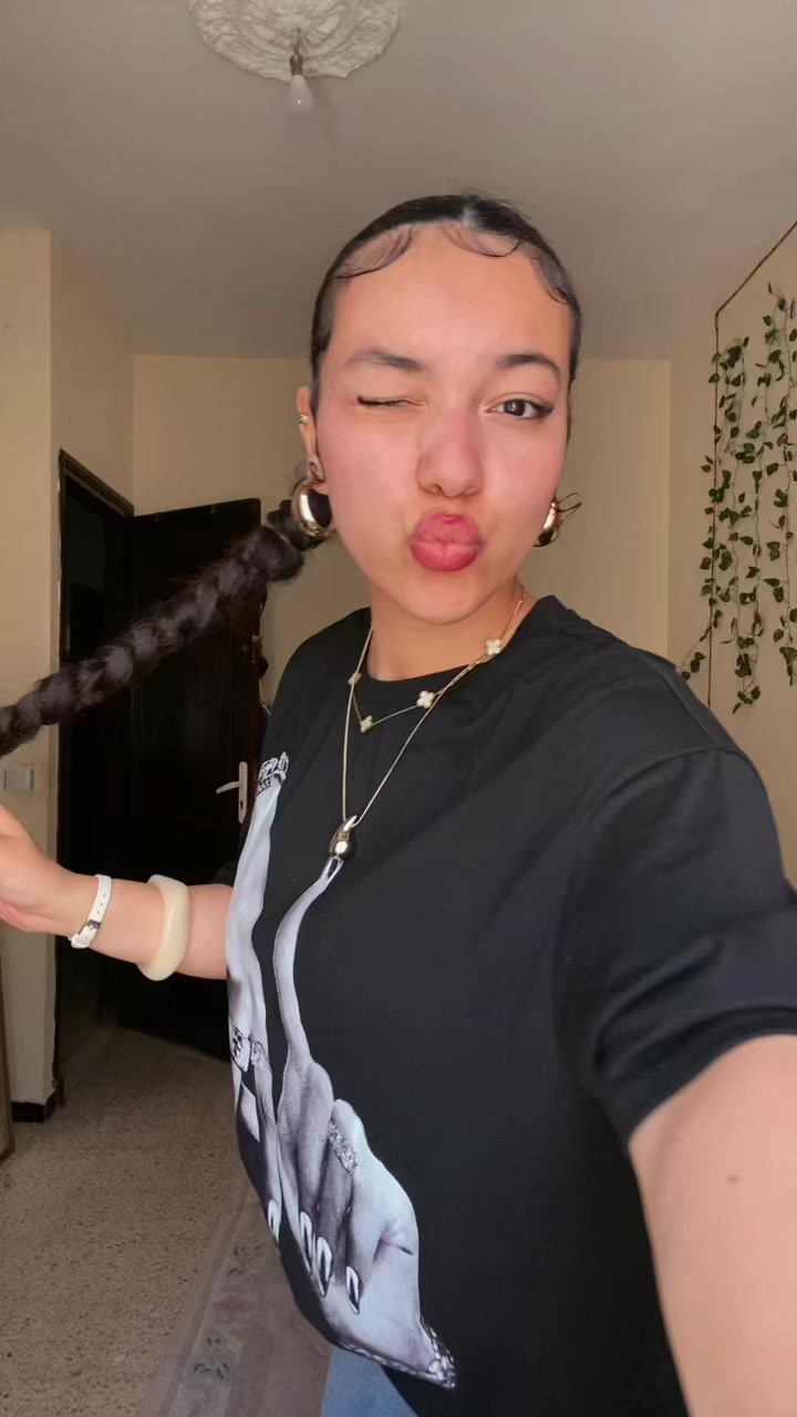 @Khxoxo