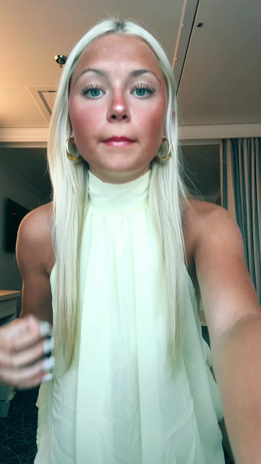 @𝐋𝐄𝐗𝐈𝐄 𝐏𝐄𝐑𝐑𝐘