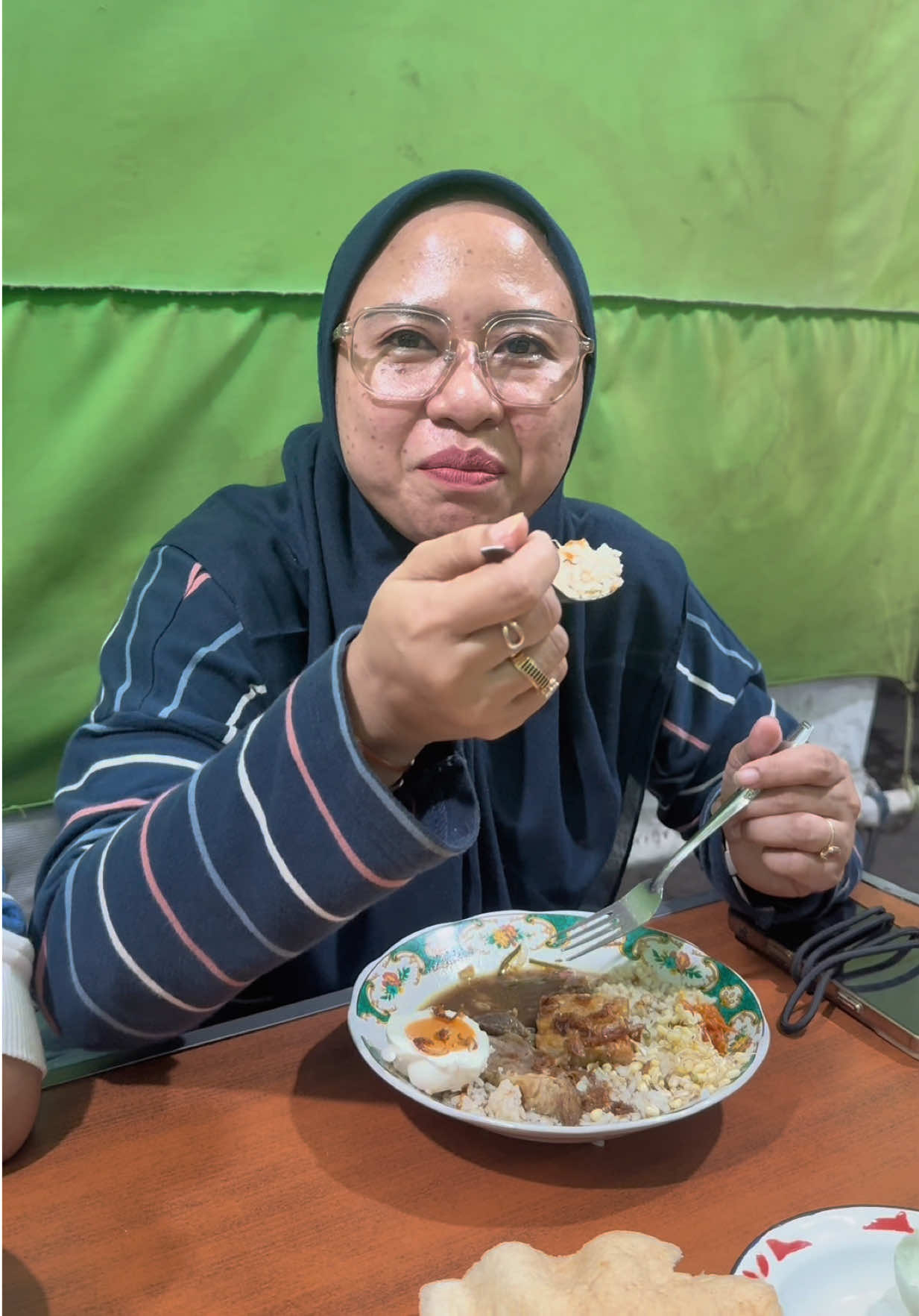 @jajan mbak sari