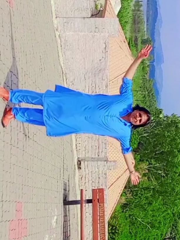 @Gul_Muqadam