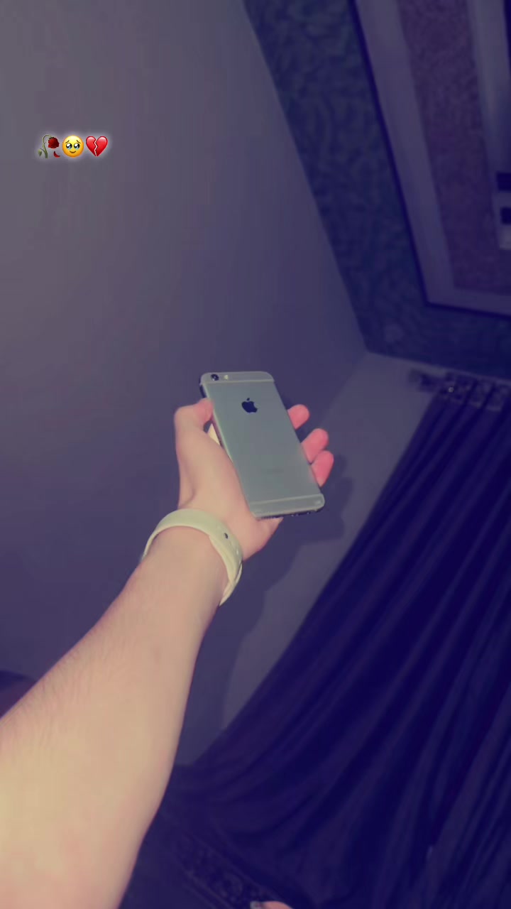 @𝕔 𝕙 𝕖 𝕣 𝕣 𝕪 🍒