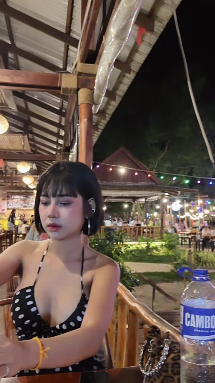 @Della