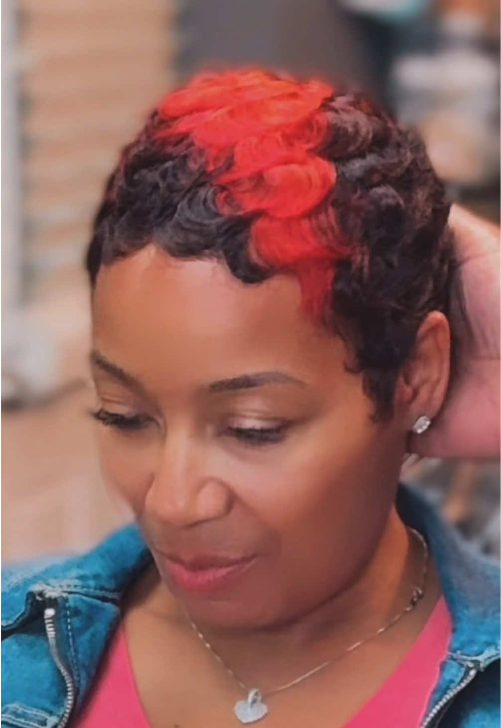 @Tee Que.TheHairPistol