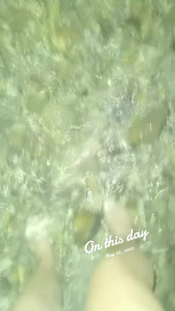 @Jú